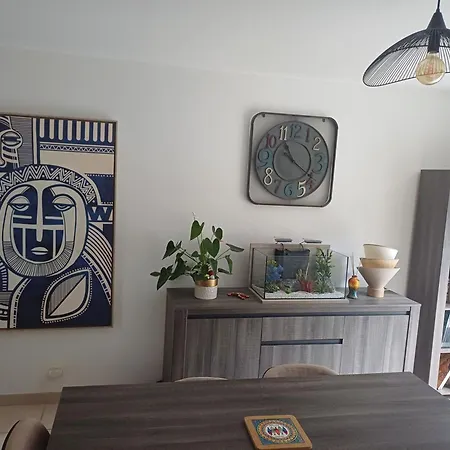 Maison Simple Et Chaleureuse 度假居 *