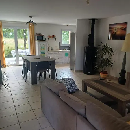 Maison Simple Et Chaleureuse 度假居 *