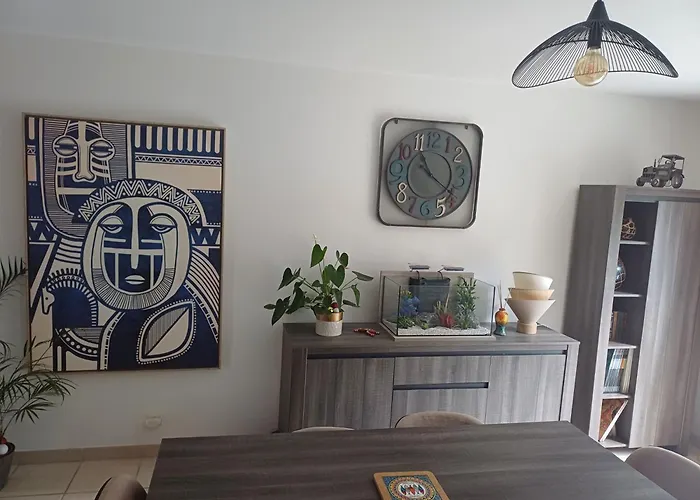 Maison Simple Et Chaleureuse 度假居 *